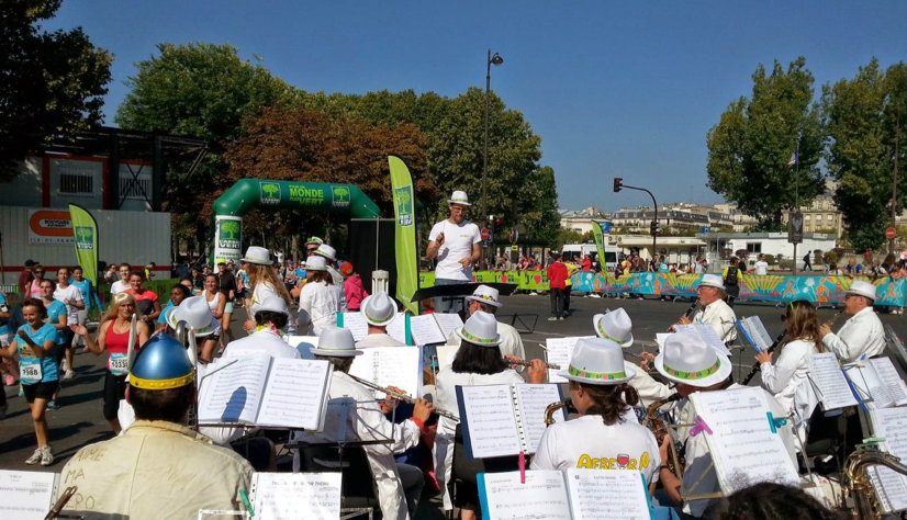 Orchestre AFREUBO animant un évènement sportif